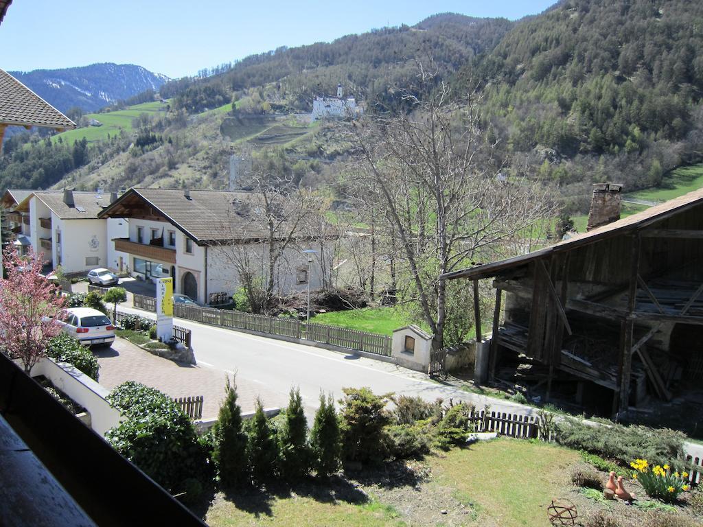 Aparthotel Garni Haus Hubertus Malles Venosta Exteriér fotografie